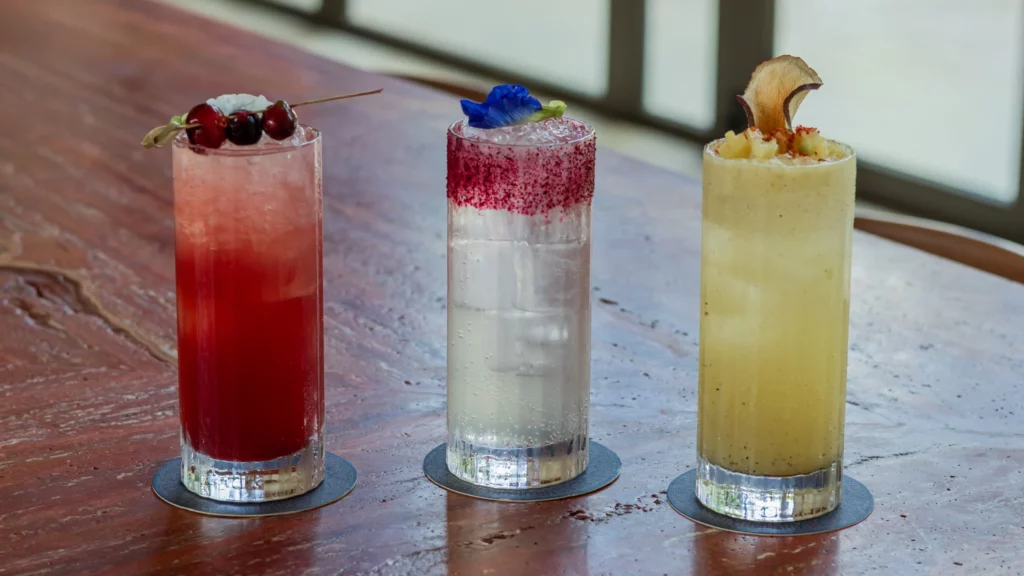 Creative and refreshing drinks at Carta Ajena, restaurant in Cartagena.